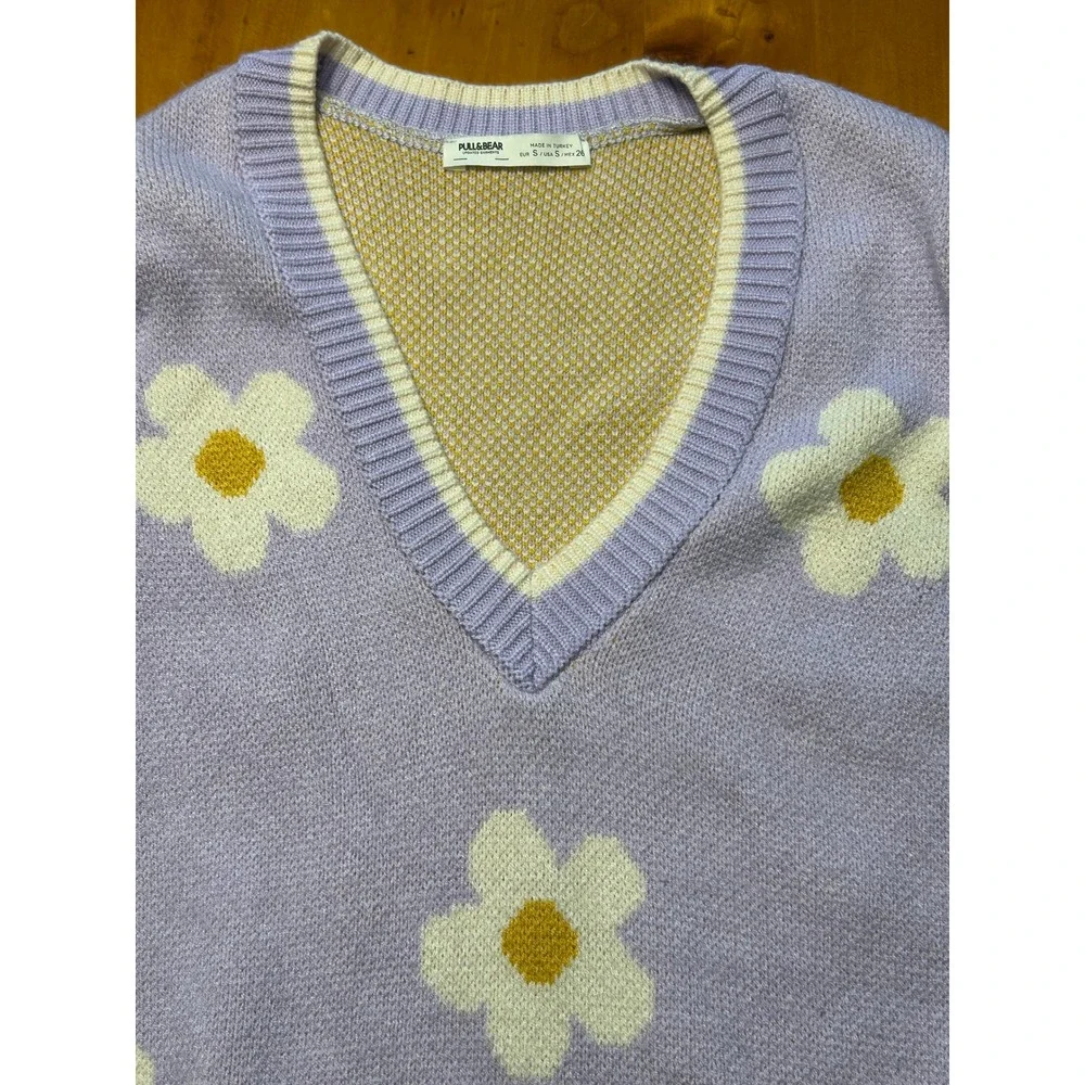Pull&Bear Y2K Soft Indie Whimsy Lavender Daisy Floral Knit V-Neck Sweater Vest